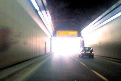 Schlossberg Tunnel B28 Innen.jpg