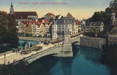 Militärparade auf Neckarbrücke.jpg